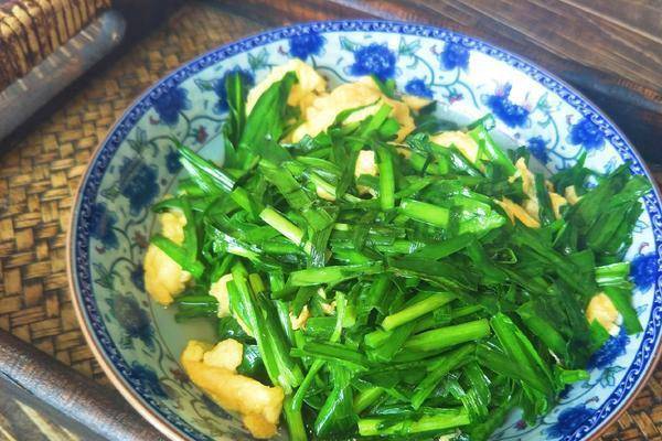 如何通过美食博主的创作技巧快速涨粉?