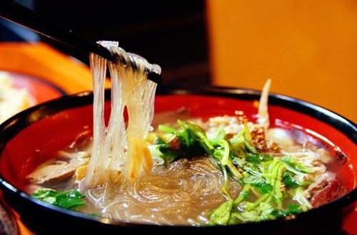 麻辣烫粉丝多久涨？掌握这个技巧，让你轻松享受最佳口感！