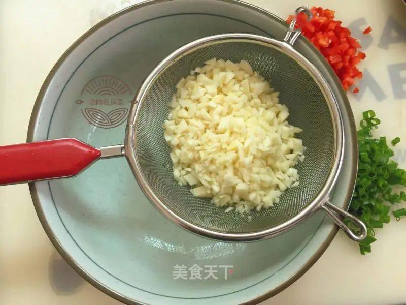 粉丝泡多久涨?揭秘完美泡制技巧,打造美味可口的“饭泡”